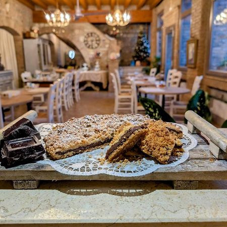 Agriturismo Le Fontanelle Da Valente 몬티키아리 외부 사진