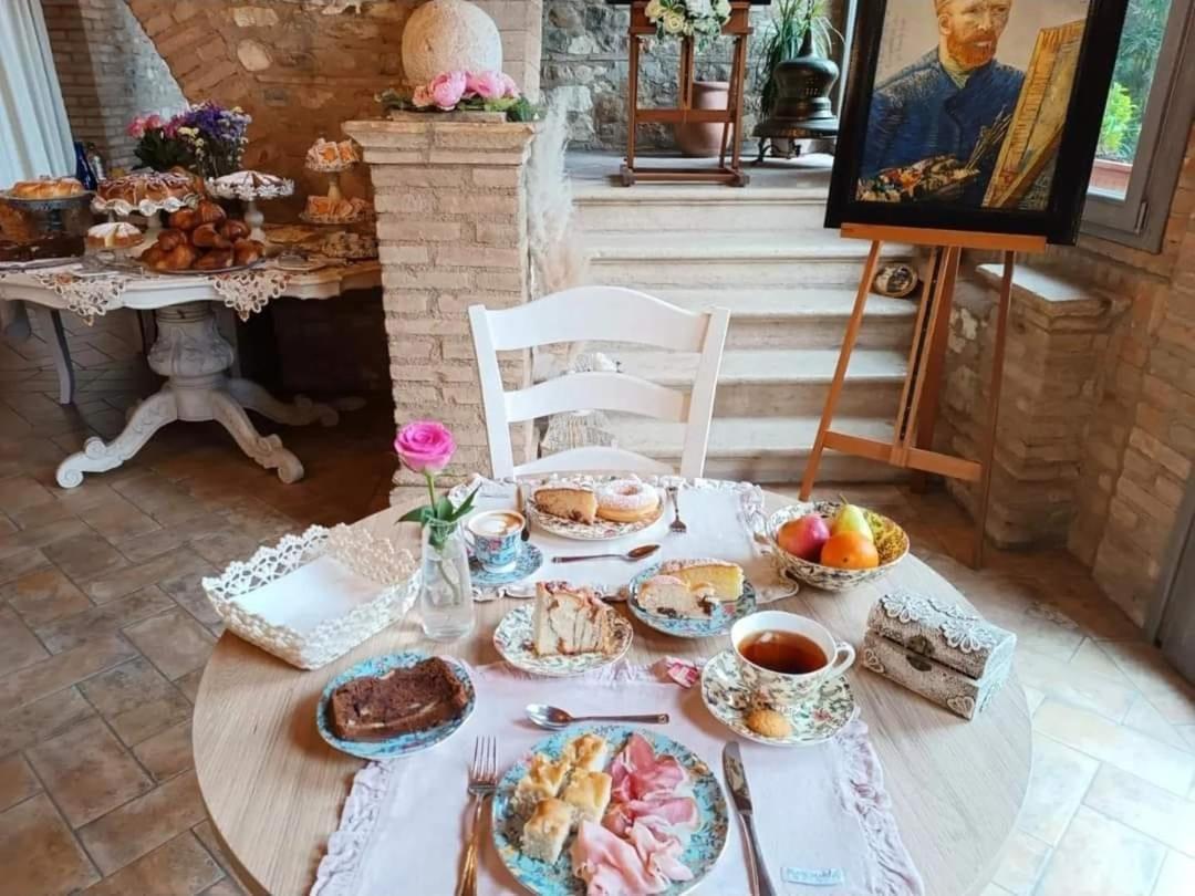Agriturismo Le Fontanelle Da Valente 몬티키아리 외부 사진